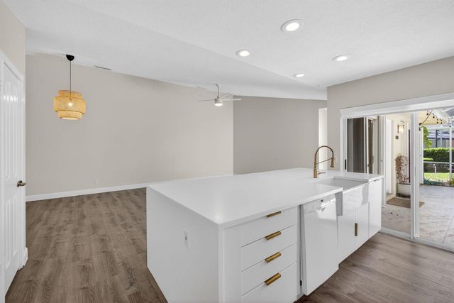1504 Springdale Court, Palm Beach Gardens, FL 33403