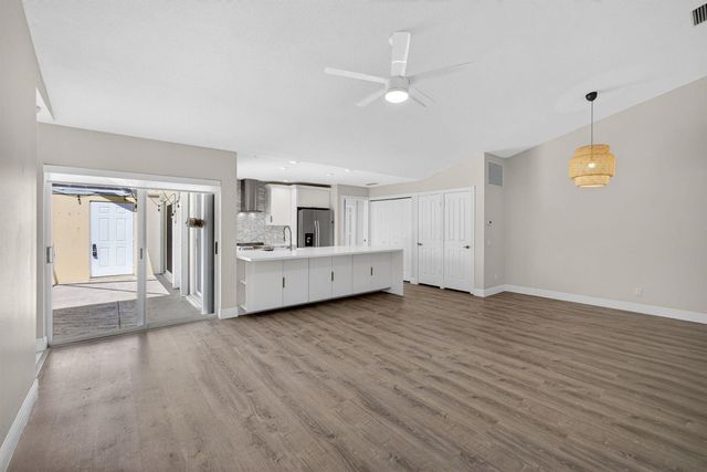 1504 Springdale Court, Palm Beach Gardens, FL 33403