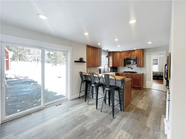 85 Hopkins Avenue, Johnston, RI 02919