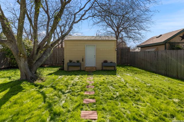 11422 Lima Dr, San Antonio, TX 78213