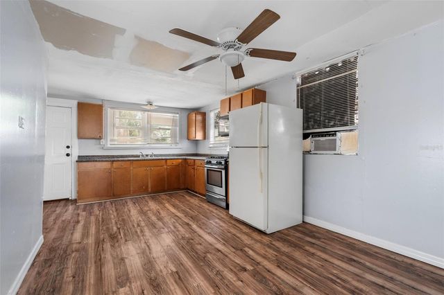 2119 W CHESTNUT STREET, Tampa, FL 33607