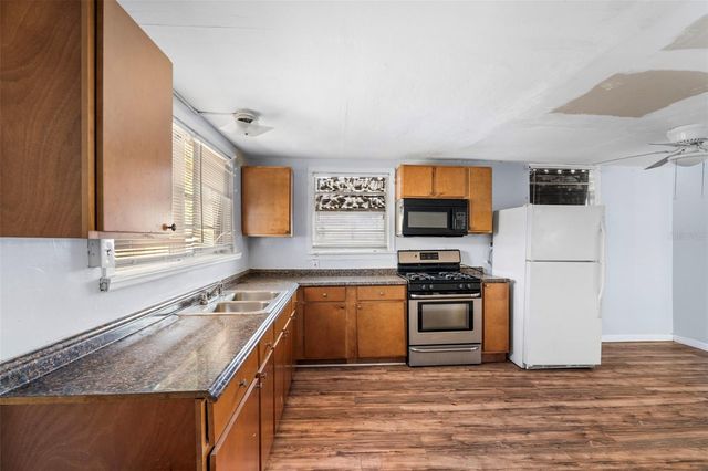 2119 W CHESTNUT STREET, Tampa, FL 33607