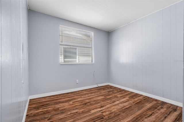 2119 W CHESTNUT STREET, Tampa, FL 33607