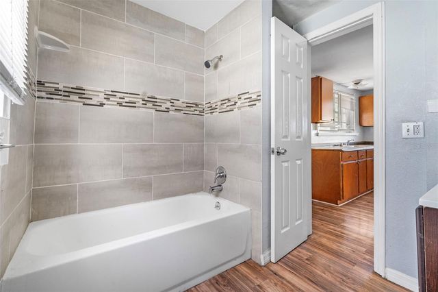 2119 W CHESTNUT STREET, Tampa, FL 33607