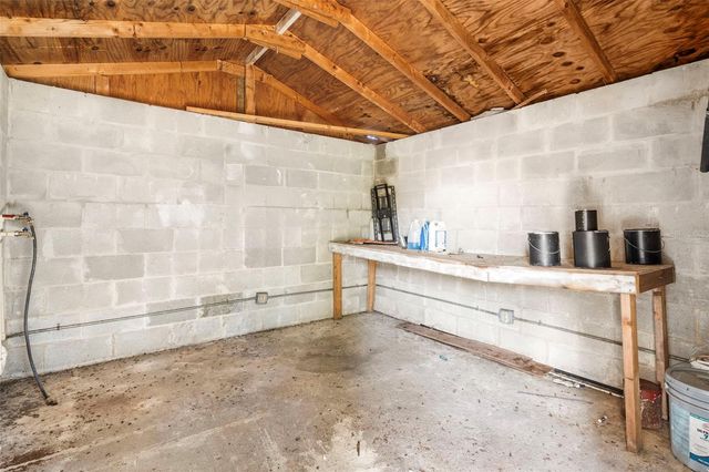 2119 W CHESTNUT STREET, Tampa, FL 33607