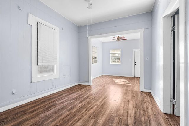 2119 W CHESTNUT STREET, Tampa, FL 33607