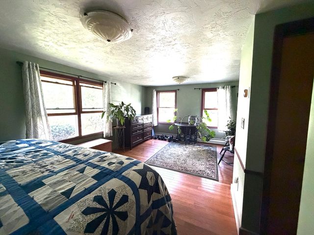 142 Jamieson Road, Holden, MA 01520