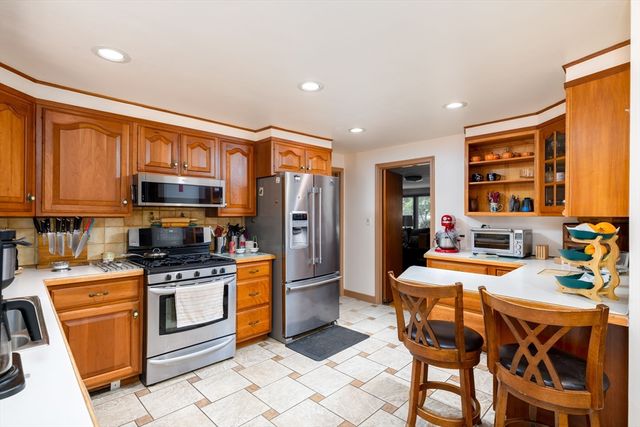 142 Jamieson Road, Holden, MA 01520
