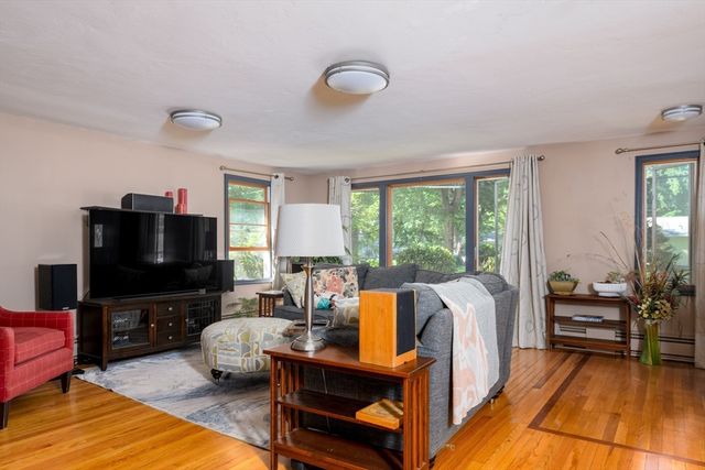 142 Jamieson Road, Holden, MA 01520