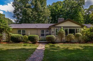 142 Jamieson Road, Holden, MA 01520