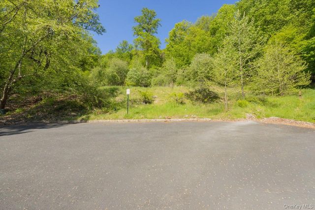 15 Badi Drive, Nyack, NY 10960