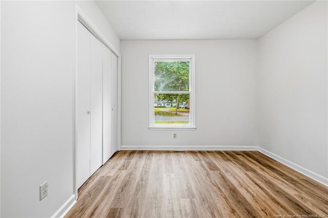 302 W 6th Avenue, Raeford, NC 28376