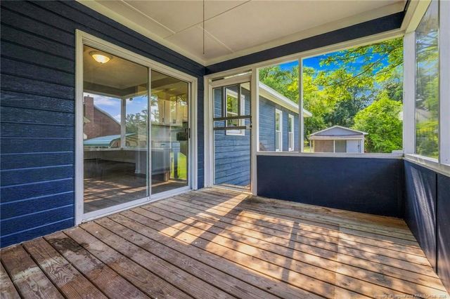 302 W 6th Avenue, Raeford, NC 28376