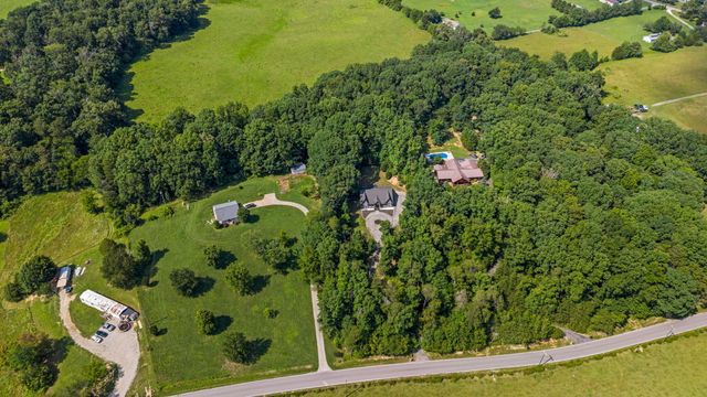 304 Lees Chapel Road, Sweetwater, TN 37874