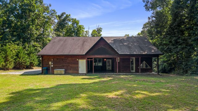 304 Lees Chapel Road, Sweetwater, TN 37874