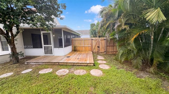 87 Buxton Lane, Boynton Beach, FL 33426