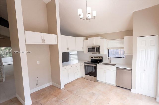 87 Buxton Lane, Boynton Beach, FL 33426