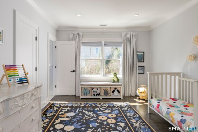 27 Raymond Street, New Canaan, CT 06840