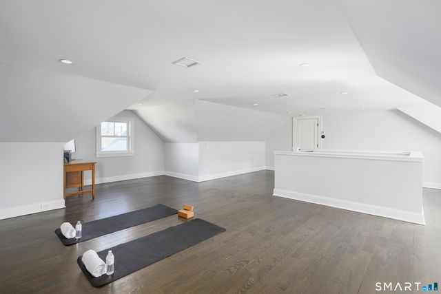 27 Raymond Street, New Canaan, CT 06840