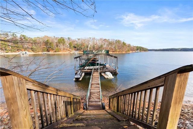 8990 Fields Way, Gainesville, GA 30506