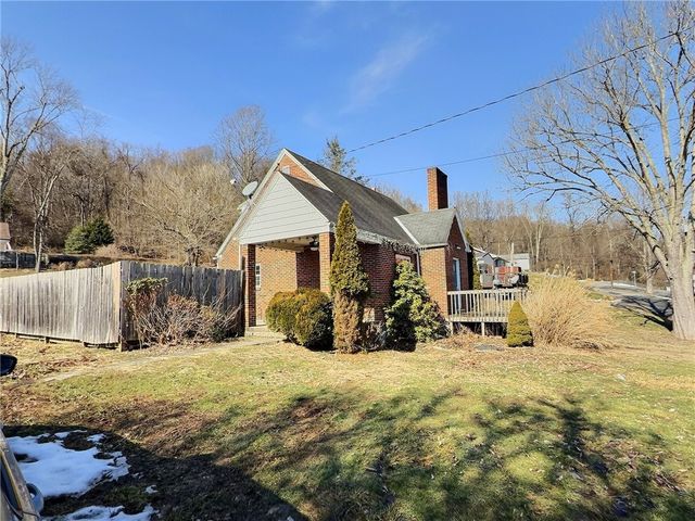 41 Bethlehem St, East Bethlehem, PA 15333