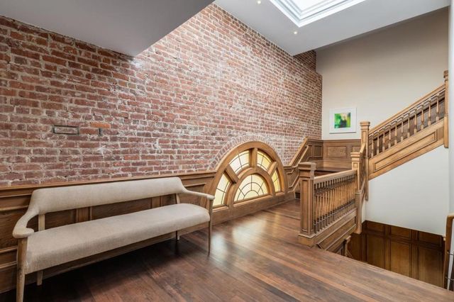 653 Dolores Street, San Francisco, CA 94110