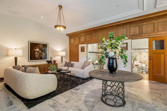 653 Dolores Street, San Francisco, CA 94110
