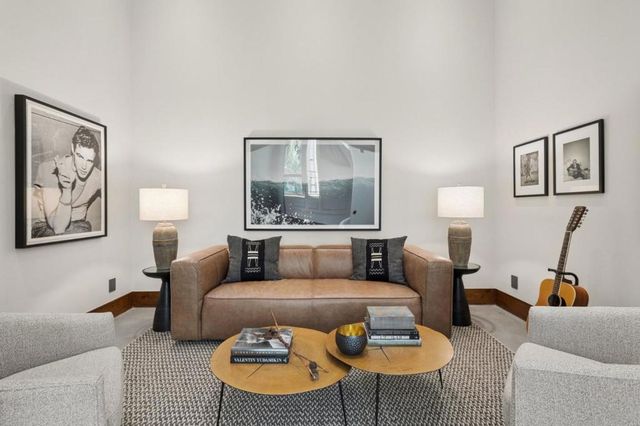 653 Dolores Street, San Francisco, CA 94110
