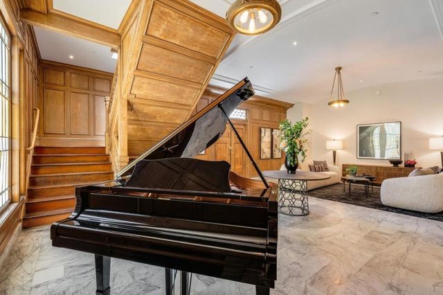 653 Dolores Street, San Francisco, CA 94110