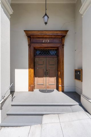 653 Dolores Street, San Francisco, CA 94110