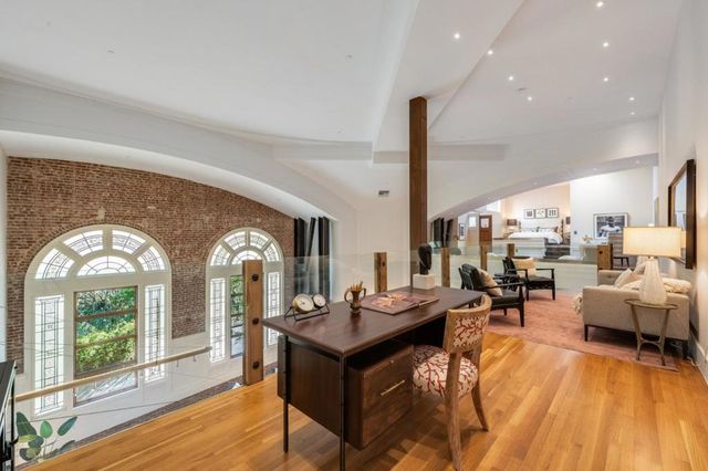 653 Dolores Street, San Francisco, CA 94110