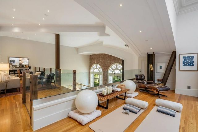 653 Dolores Street, San Francisco, CA 94110