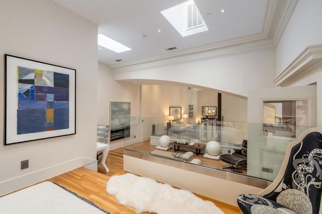 653 Dolores Street, San Francisco, CA 94110