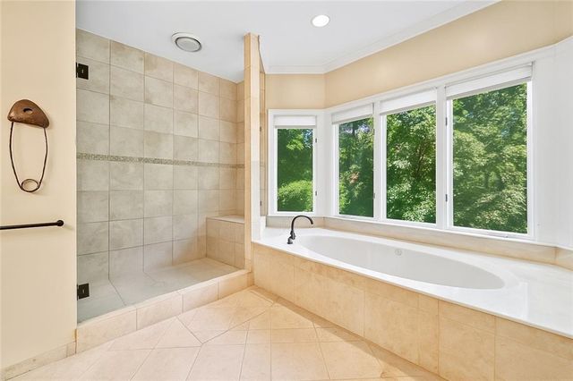 5105 Jett Forest NW Trail, Atlanta, GA 30327