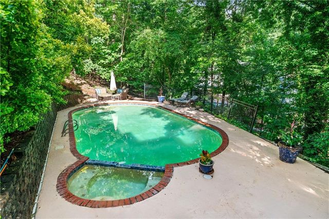 5105 Jett Forest NW Trail, Atlanta, GA 30327