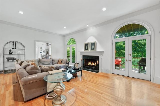 5105 Jett Forest NW Trail, Atlanta, GA 30327