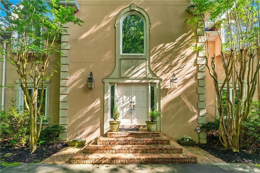 5105 Jett Forest NW Trail, Atlanta, GA 30327