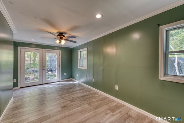 147 E. Wakefield Boulevard, Winchester, CT 06098