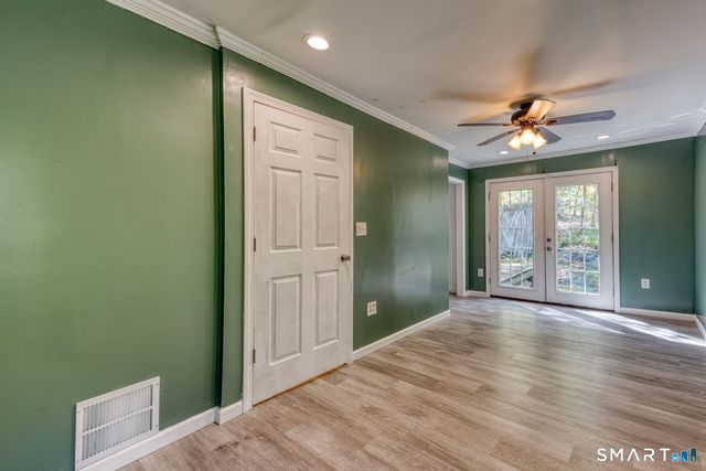 147 E. Wakefield Boulevard, Winchester, CT 06098