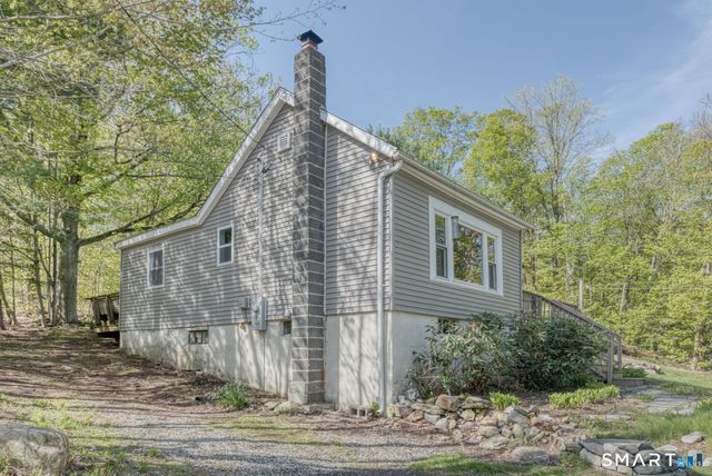 147 E. Wakefield Boulevard, Winchester, CT 06098