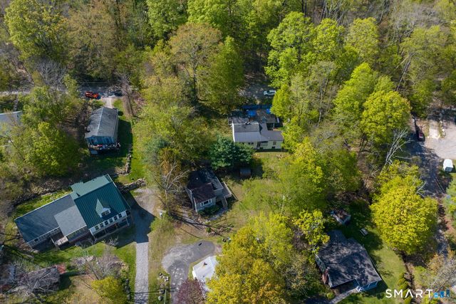 147 E. Wakefield Boulevard, Winchester, CT 06098