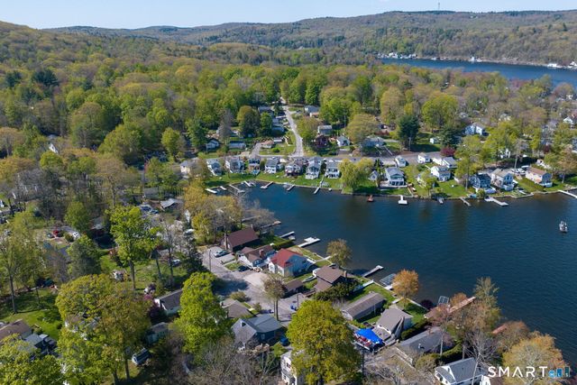 147 E. Wakefield Boulevard, Winchester, CT 06098