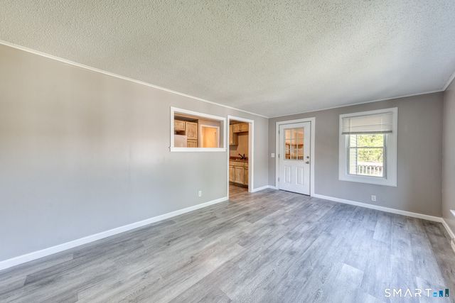 147 E. Wakefield Boulevard, Winchester, CT 06098