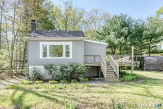 147 E. Wakefield Boulevard, Winchester, CT 06098
