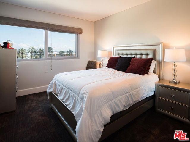 13650 MARINA POINTE Drive 607, Marina Del Rey, CA 90292