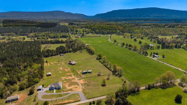 154 Friendship Church Road, Delano, TN 37325