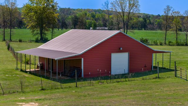 154 Friendship Church Road, Delano, TN 37325
