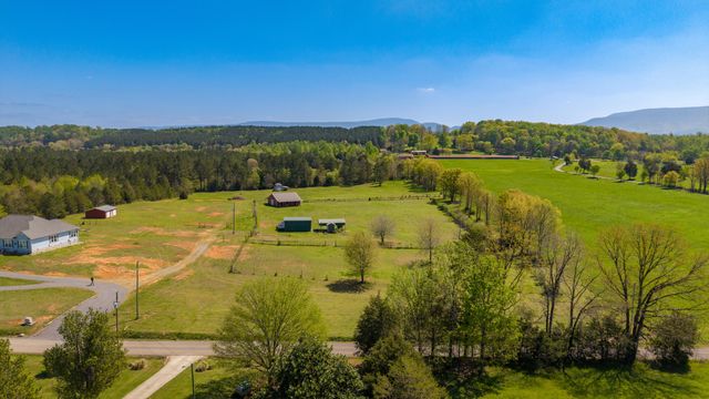 154 Friendship Church Road, Delano, TN 37325