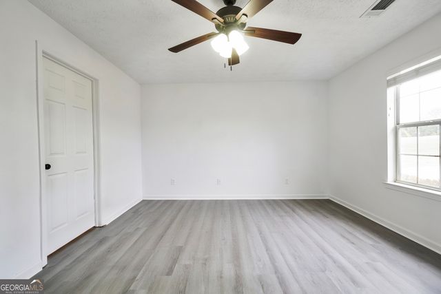 109 Carols Lane, Locust Grove, GA 30248