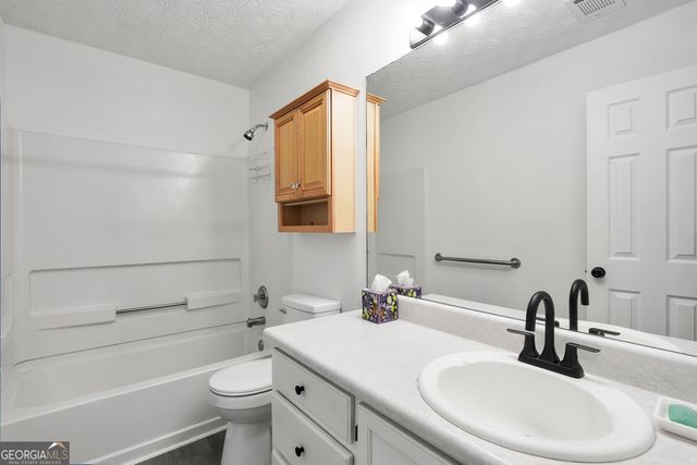 109 Carols Lane, Locust Grove, GA 30248